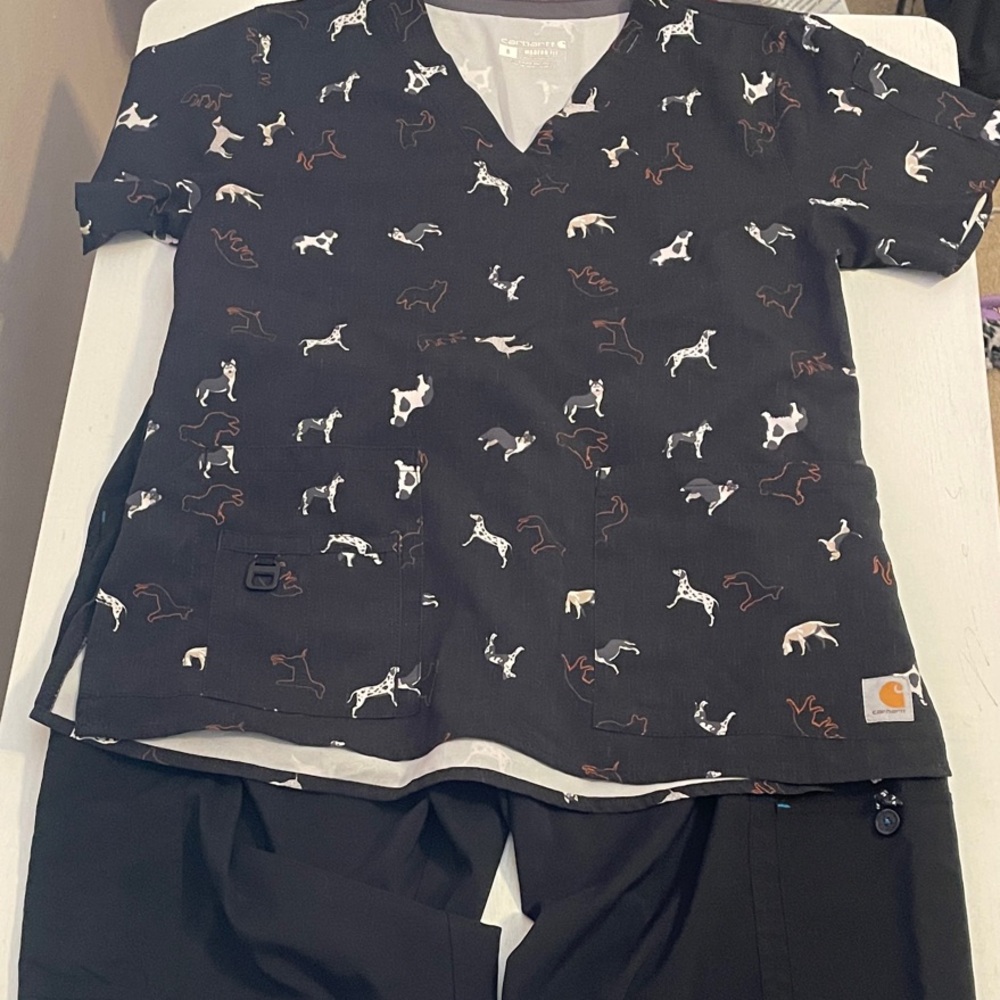 Carhartt Black Scrub Set with Dog Pattern